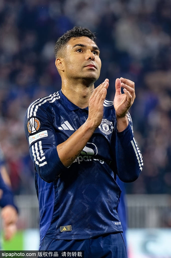 曼联主帅阿莫林：卡塞米罗的跑动数据证明他已重回巅峰