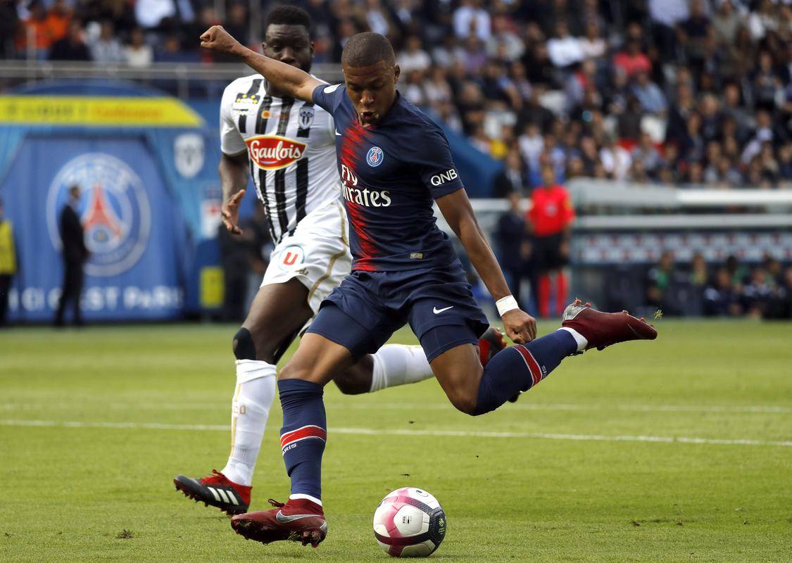 法甲保级生死战！南特 VS 昂热，谁能率先逃离降级区？​